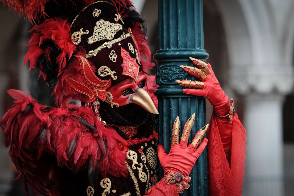 Le rouge et noir, Venezia Carnival